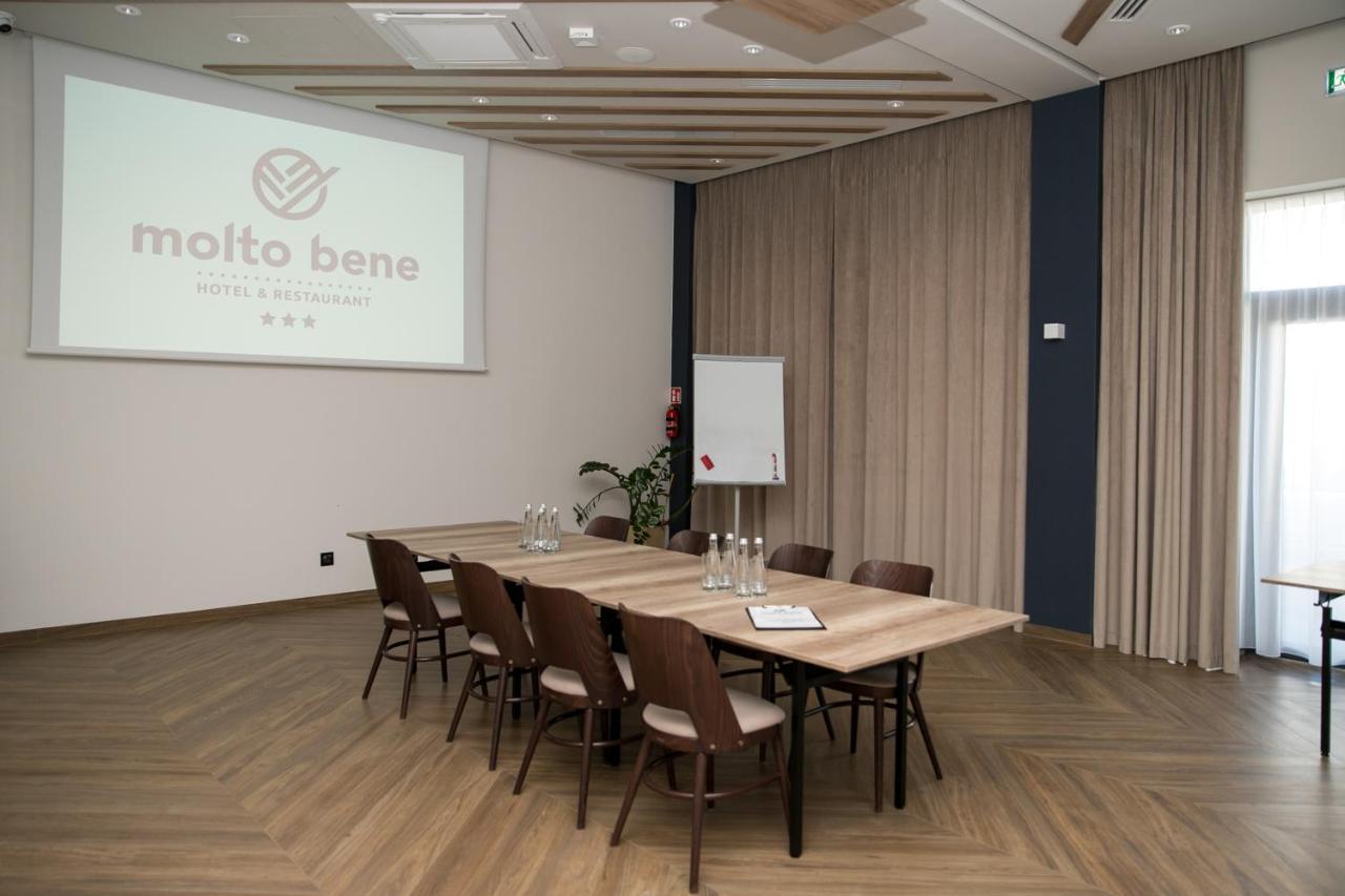 Molto Bene Hotel & Restaurant Skorcz エクステリア 写真